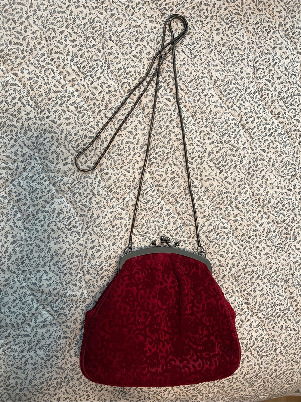 Y2K Cranberry velvet jaquard evening bag with snake chain shoulder strap